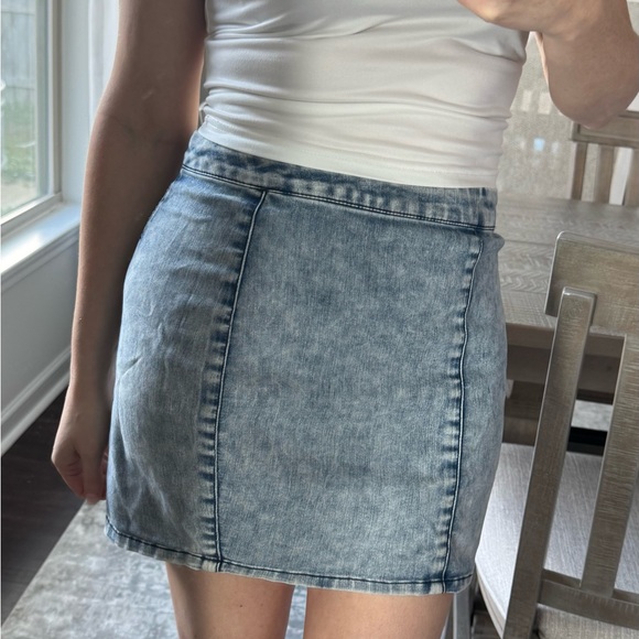 dELiA*s Dresses & Skirts - Medium Wash Y2K 90s Denim Mini Skirt